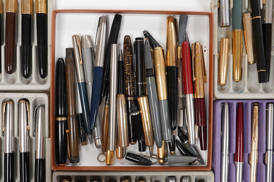 A large collection of Parker 51 pens and pencils, plus other Parkers, some incomplete